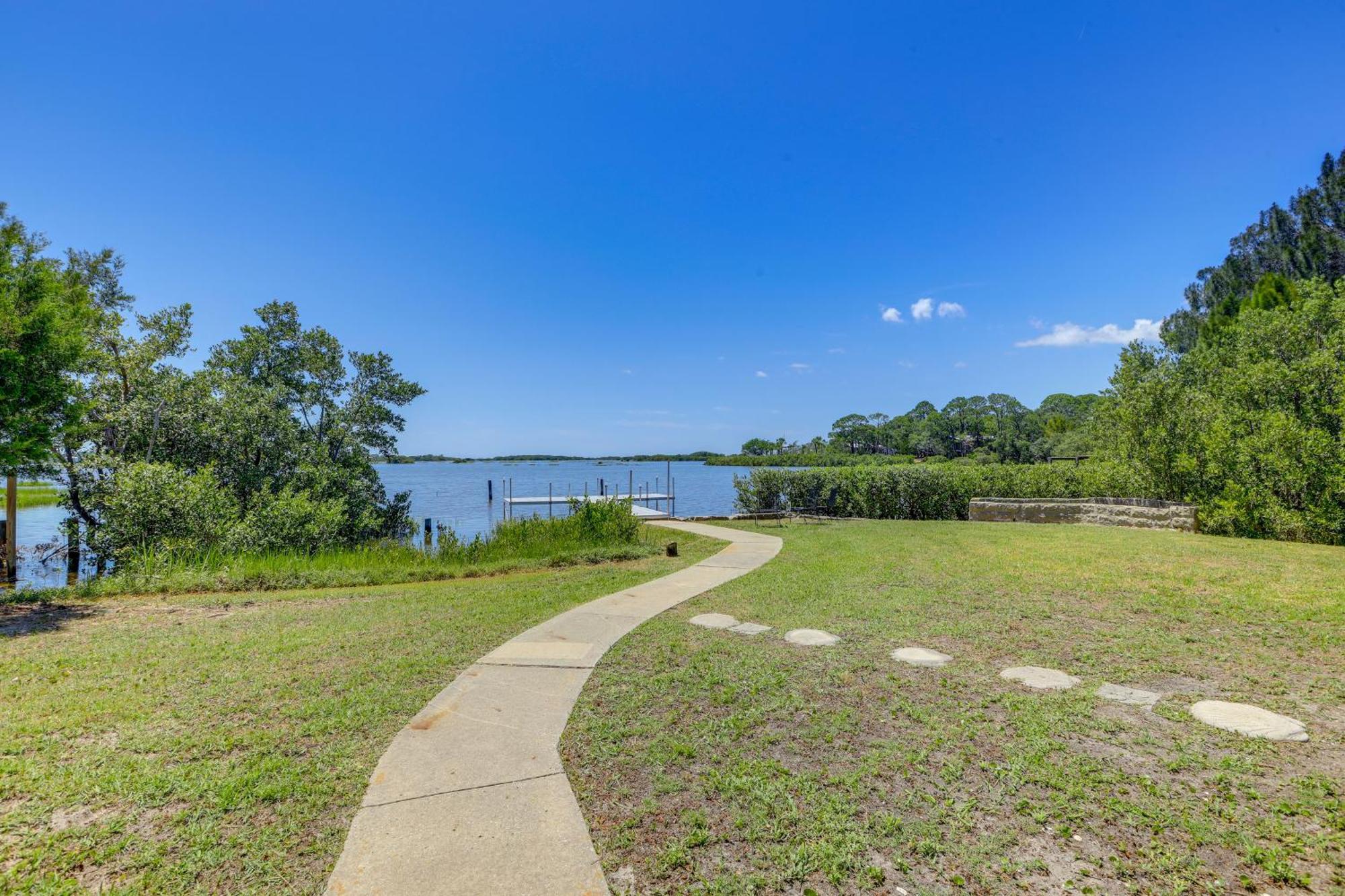 Villa Waterfront Duplex With Dock And Views Near Town! Cedar Key Exterior foto