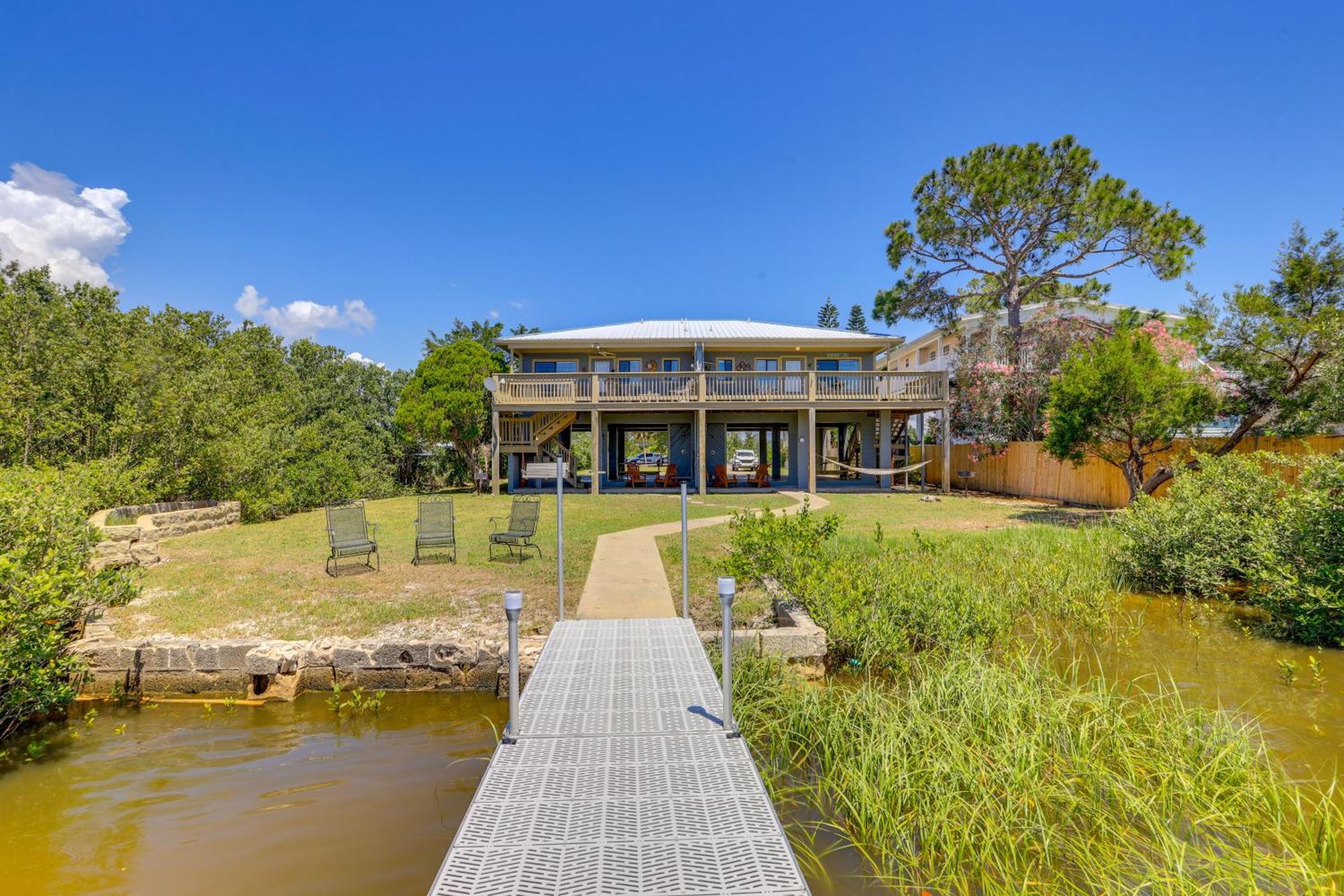 Villa Waterfront Duplex With Dock And Views Near Town! Cedar Key Exterior foto